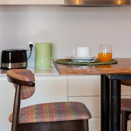 Joivy Sublime 2Br Apt On Restauradores Square Nearby Rossio Station Lissabon Buitenkant foto