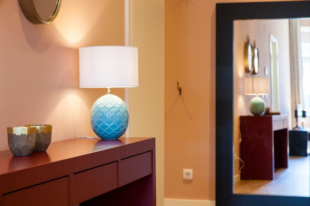 Joivy Sublime 2Br Apt On Restauradores Square Nearby Rossio Station Lissabon Buitenkant foto