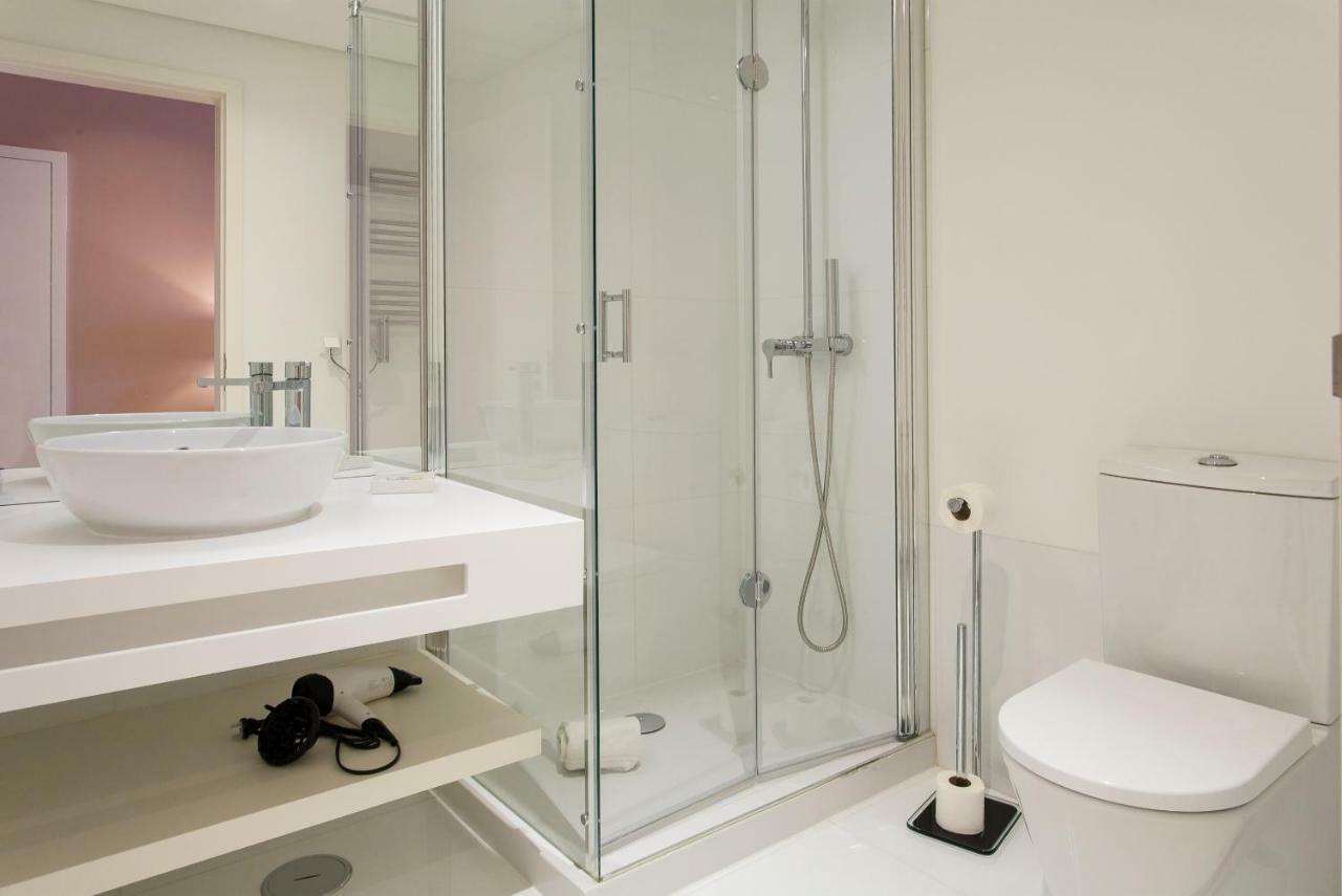 Joivy Sublime 2Br Apt On Restauradores Square Nearby Rossio Station Lissabon Buitenkant foto