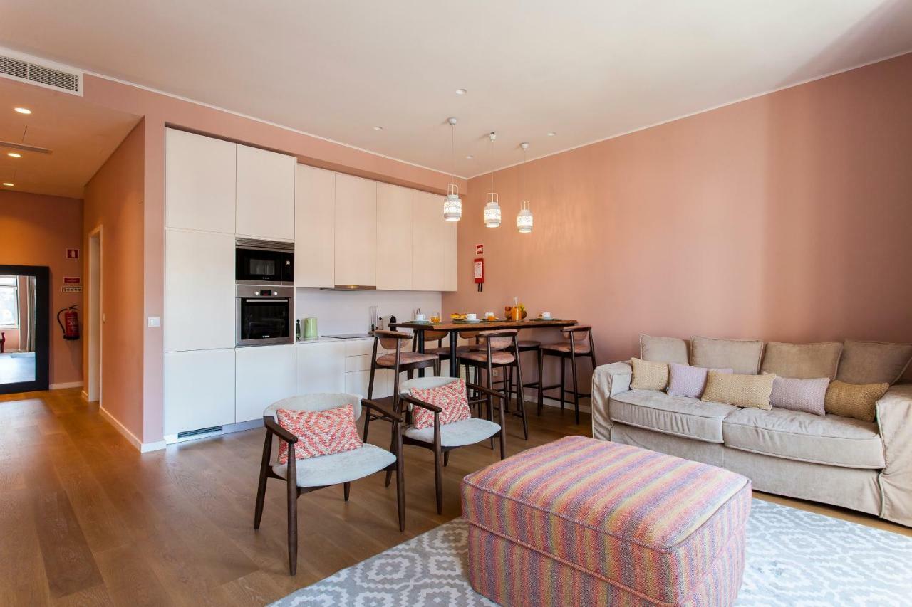 Joivy Sublime 2Br Apt On Restauradores Square Nearby Rossio Station Lissabon Buitenkant foto