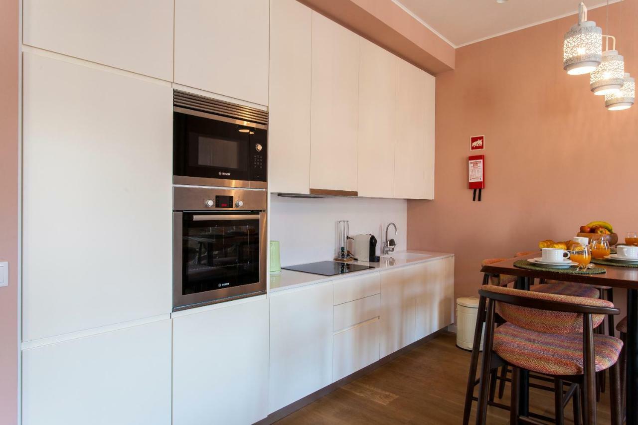 Joivy Sublime 2Br Apt On Restauradores Square Nearby Rossio Station Lissabon Buitenkant foto